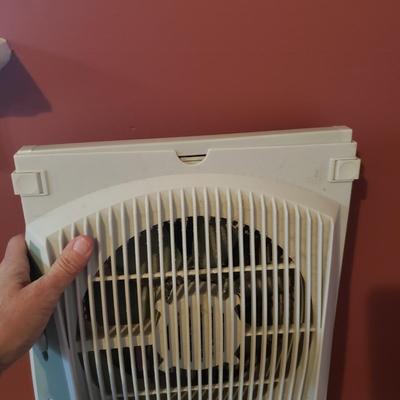 Holmes Window Fan and Pelonis Heater (B2-KD)