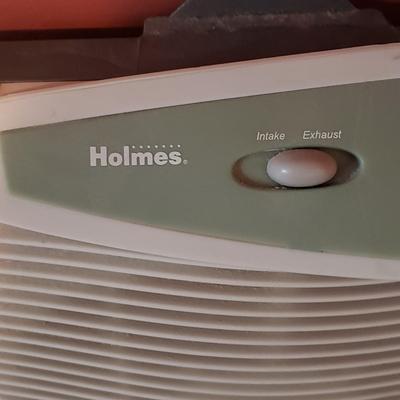 Holmes Window Fan and Pelonis Heater (B2-KD)