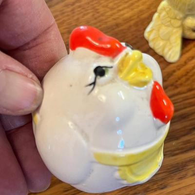 Lot 258 Chicken figures