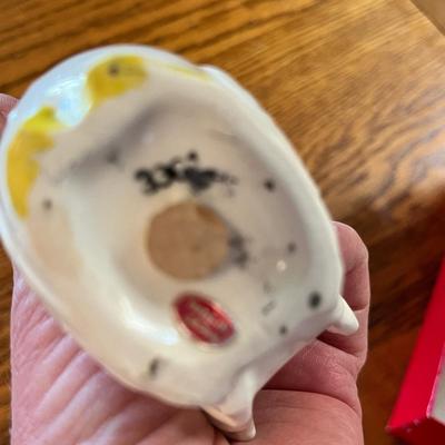 Lot 259 Ceramic chickens