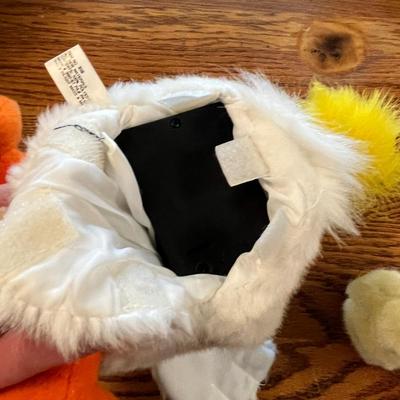 Lot 263 Plush chickens