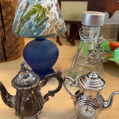 Fun decor! Fenton & Devon pcs