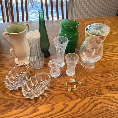 Lot 270 Lot of vases & misc.