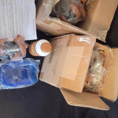 Two NIB Stretch Genie