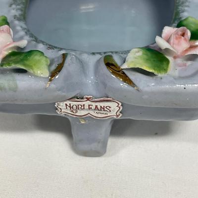 Country house planter and small porcelain picture frame