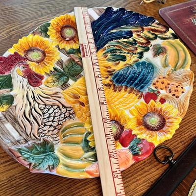 Lot 275 Assorted chicken items