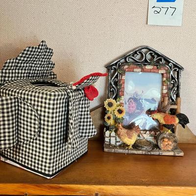 Lot 277 Shelf with Checken decor