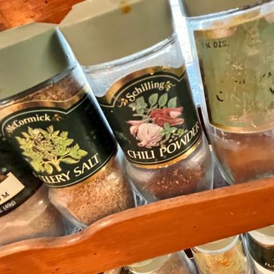 Lot 283 Vintage spice rack w/ jars