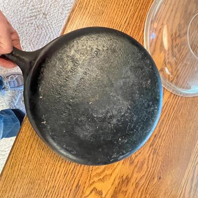 Lot 286 Cast Iron Deep Skillet w/ Lid