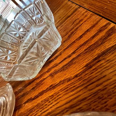 Lot 289 Crystal serving items