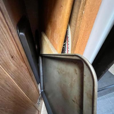 Lot 290 Cookie Sheets & other