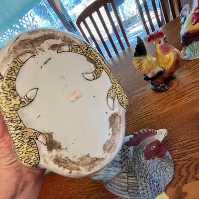Lot 295 Chicken Figures