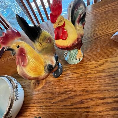 Lot 295 Chicken Figures