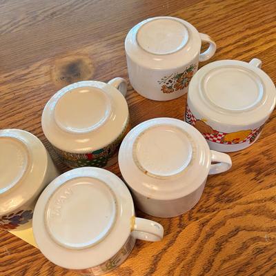 Lot 296 Vintage soup mugs