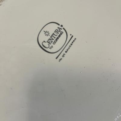 Lot 299 Kitchen items