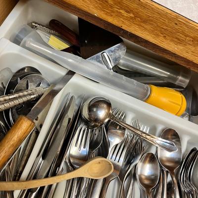 Lot 301 Kitchen drawer flatware & other