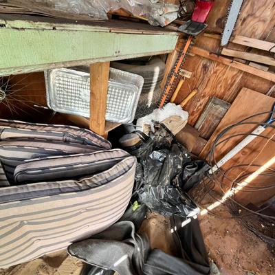 Lot 307 Garden shed contents #2