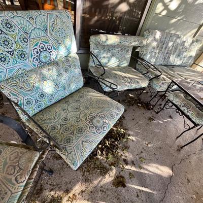 Lot 310 Vintage patio set