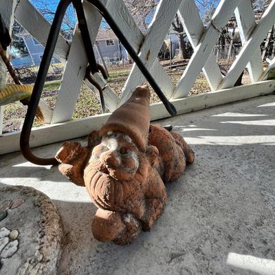 Lot 313 Outdoor decor