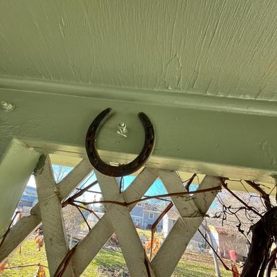 Lot 313 Outdoor decor