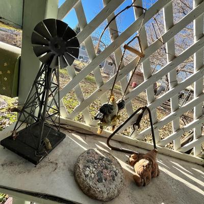 Lot 313 Outdoor decor