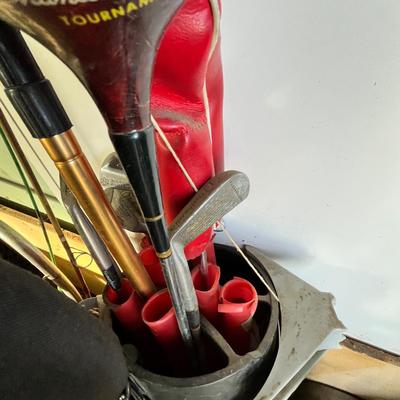 Lot 317 Golf & Fishing stuff
