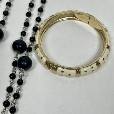 Vintage Fashion Jewelry Lot - 3 necklaces, 4 bracelets