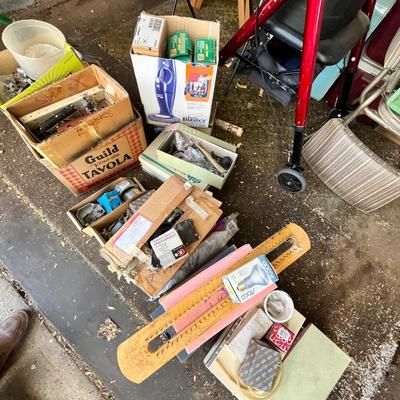 Lot 318 Large hardware assortment
