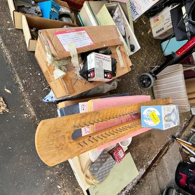 Lot 318 Large hardware assortment