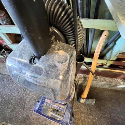 Lot 324 Hoover Vac