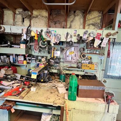 Lot 332 Hardware & Other