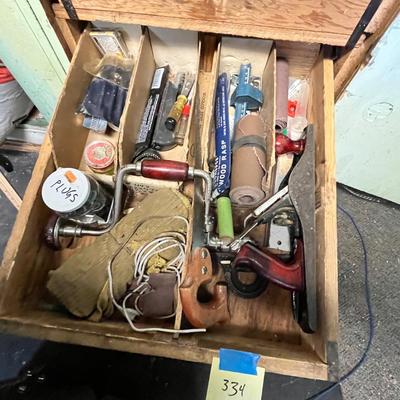 Lot 334 Drawer of tools & other