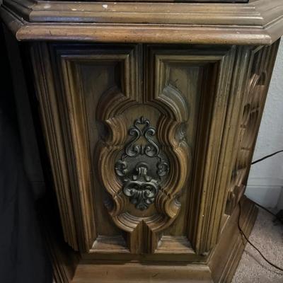 Curio cabinet