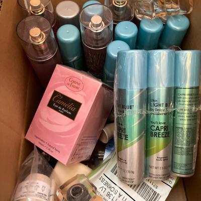 Large lot of bathroom items