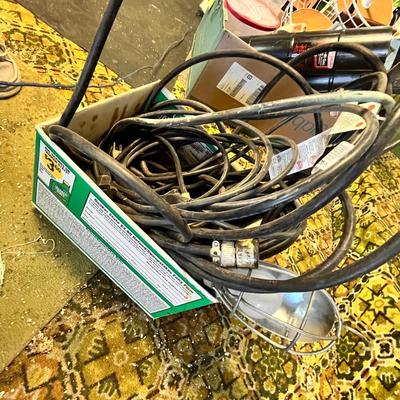 Lot 345 Wire & light