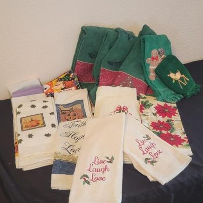 Holiday towels