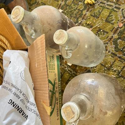 Lot 359 Box of rope & glass jars