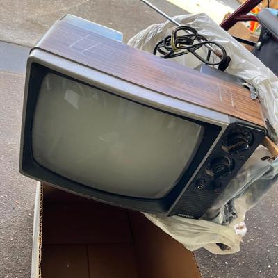 Lot 362 Vintage TV