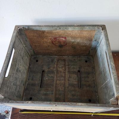 Vintage Green's Dairy York PA Wood & metal Milk Crate Nov. 1957 Cesco Container co.