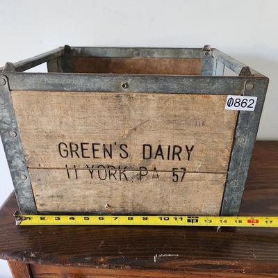 Vintage Green's Dairy York PA Wood & metal Milk Crate Nov. 1957 Cesco Container co.