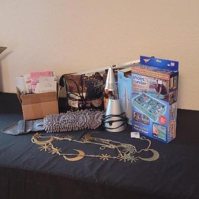 Moonlight garland, Genie bra, plus