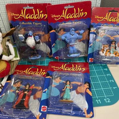Aladdin figures and Zeb