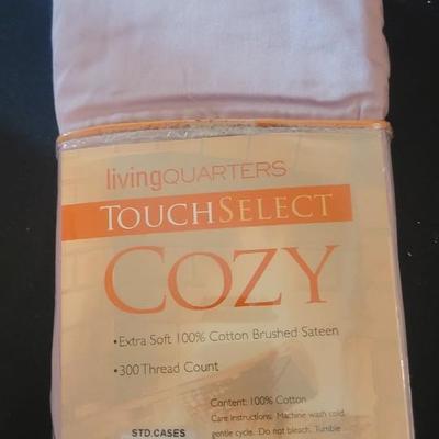 Living quarters queen bedding