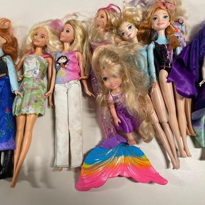 Barbie and Frozen dolls