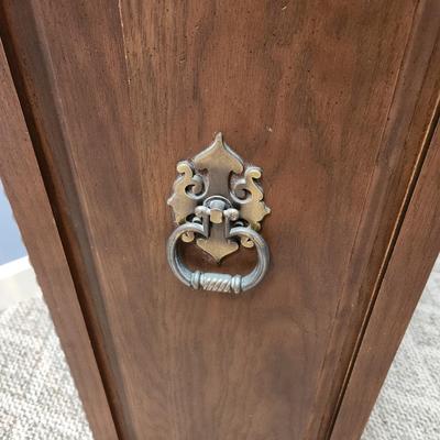 Vintage Solid Wood Podium 24x13x32