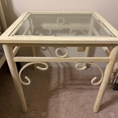 Iron side table (matches canopy bed)