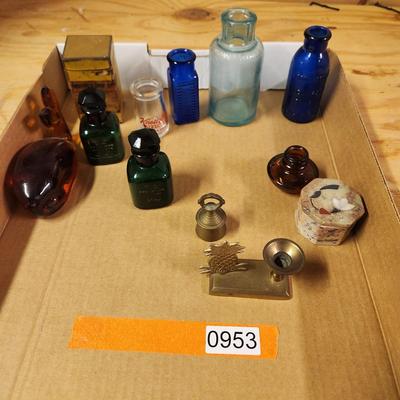 Lot of Collectables Bottles Glass Poison , Knotty Pine Restaurant Watkins Glenn NY Davis Baltimore, Bromo Seltzer , Whale, and more