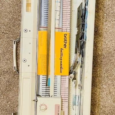 Brother KH - 260 Knitter and Ribber