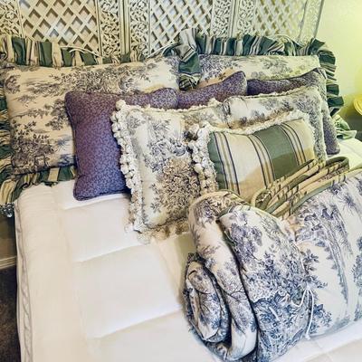 Queen Bed and Linen Lot