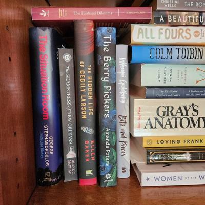 Shelf Lot of Books Gray's Anatomy Tom Clancy, Britney Spears Lusitania